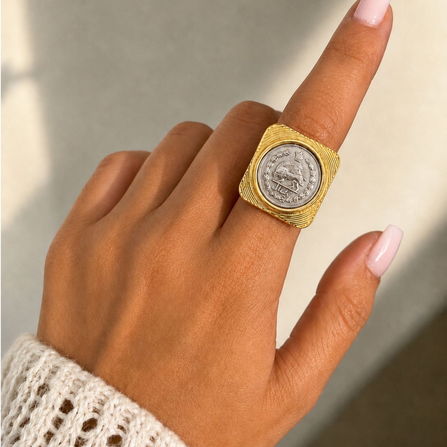 Lion and sun coin ring square