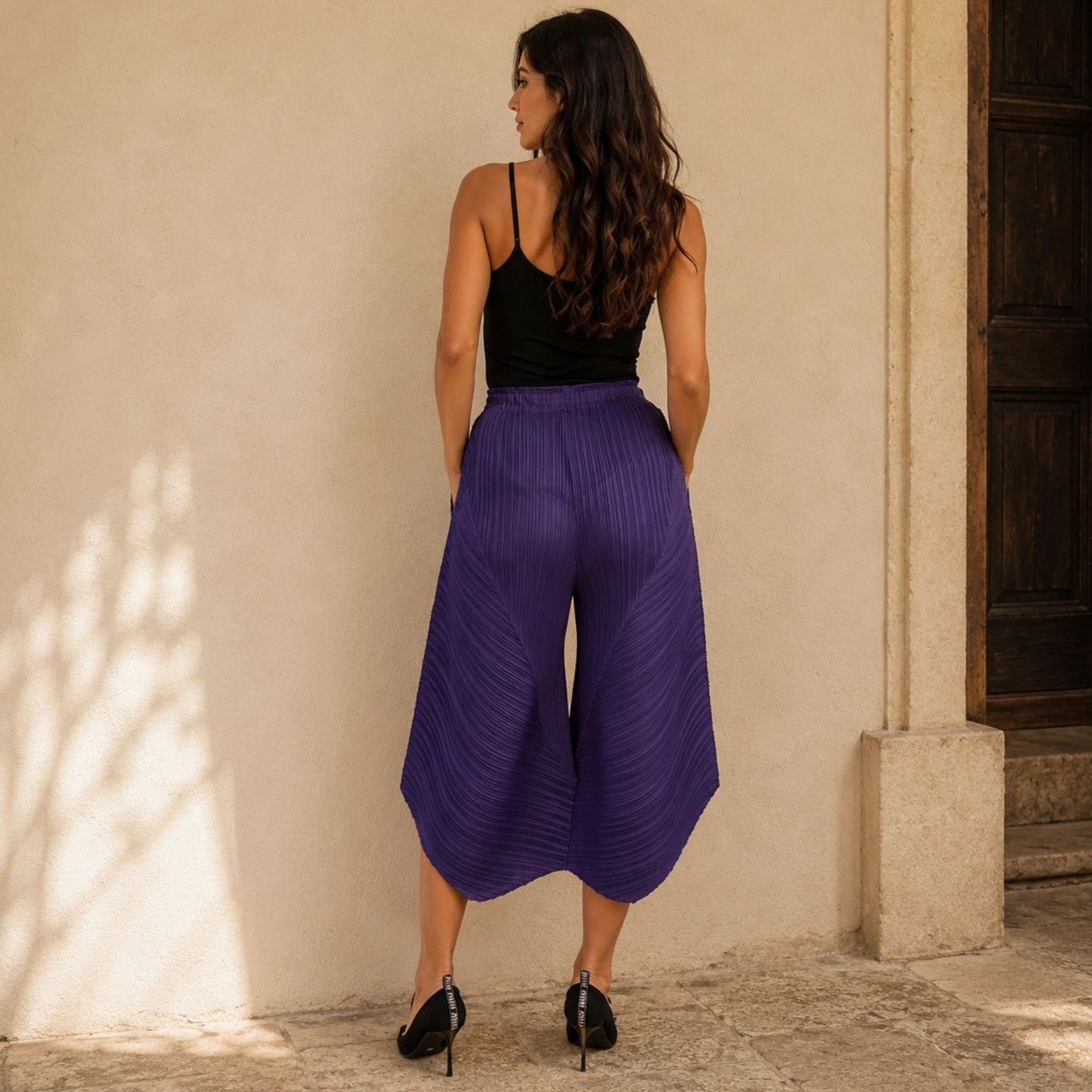 Contemporary purple pleated pants for women, free-size design with artistic texture and comfortable fit